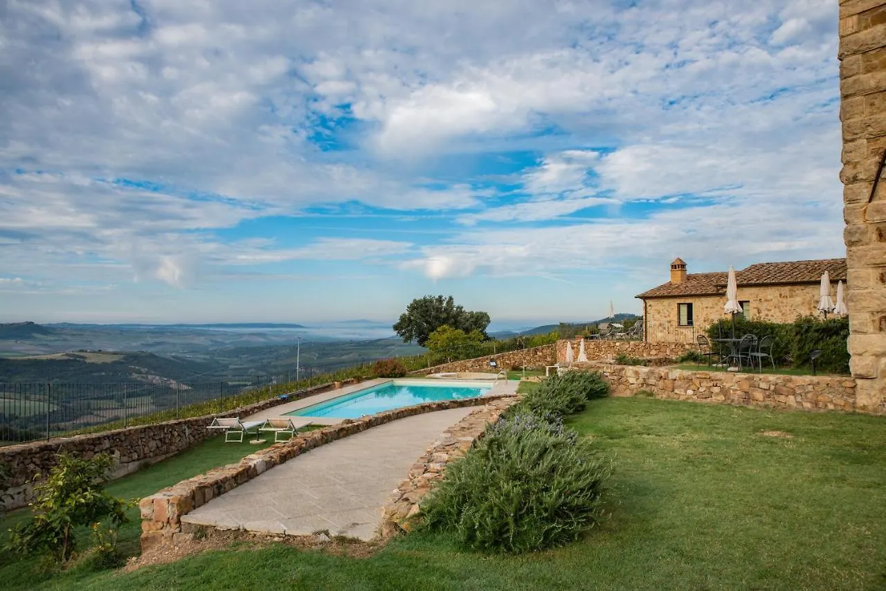 ***  Le 7 Camicie Aparthotel Castelnuovo dell'Abate Italy