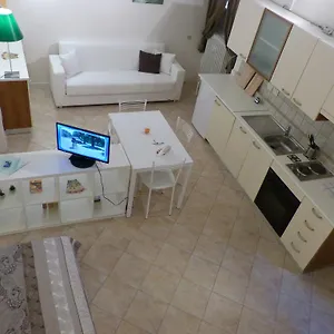 https://residenza-galvani.emilia-romagnahotels.net