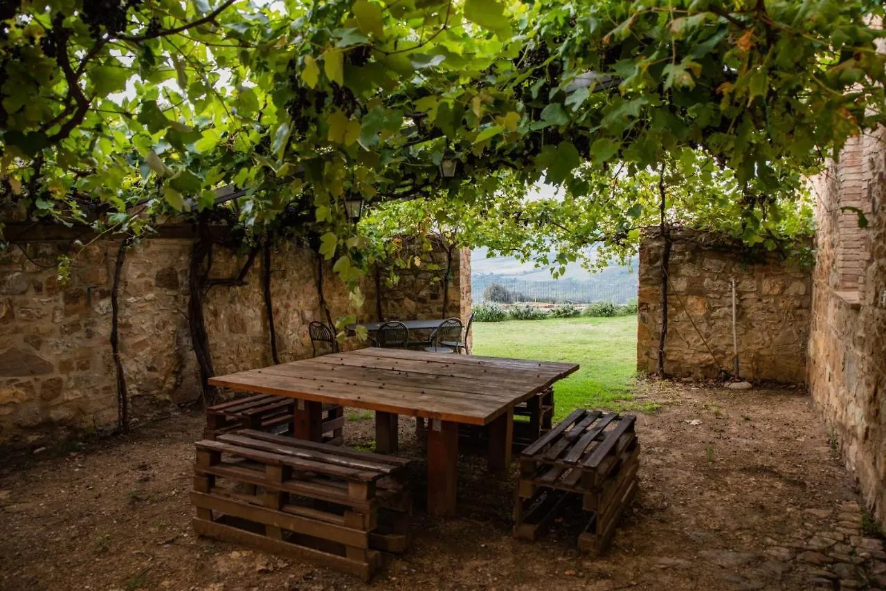 Aparthotel Le 7 Camicie à Castelnuovo dellʼAbate Italie