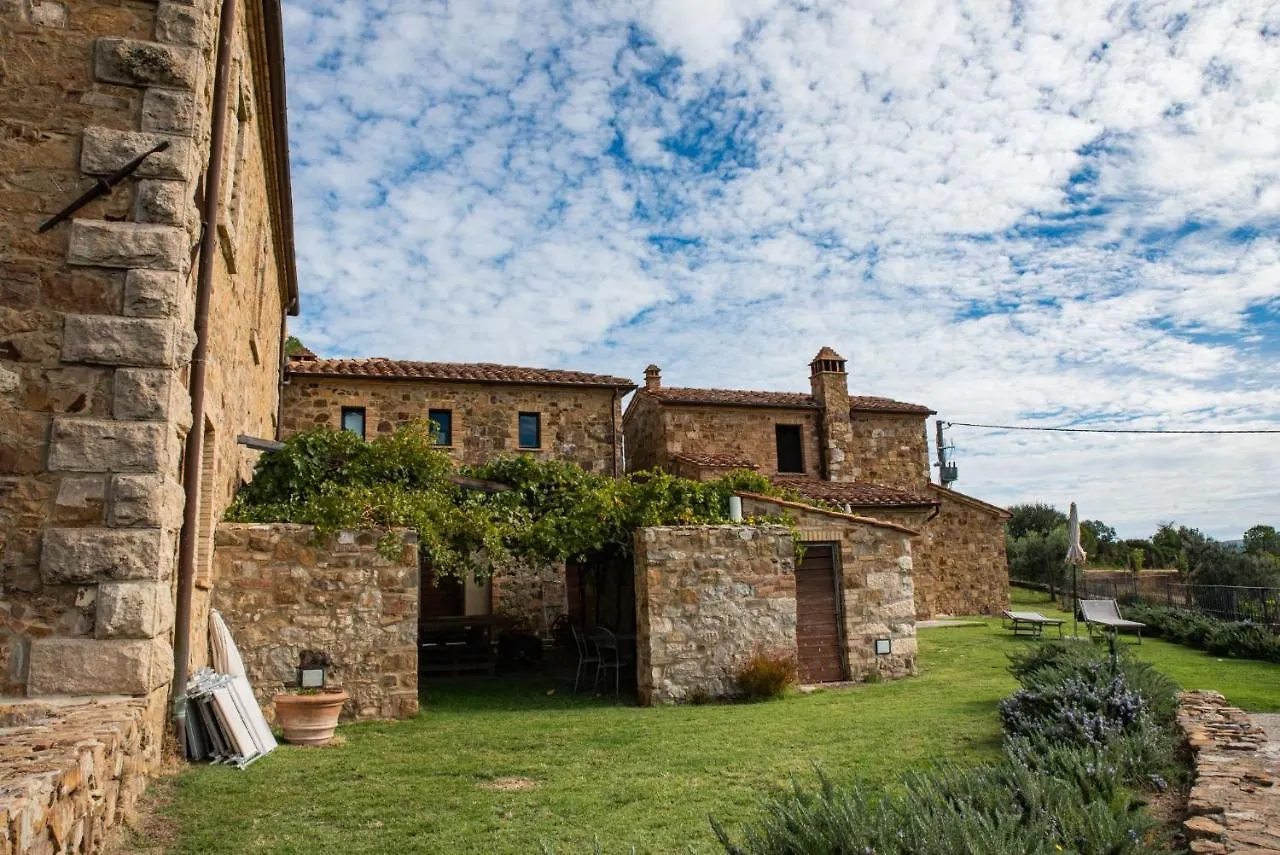Aparthotel Le 7 Camicie Castelnuovo dellʼAbate