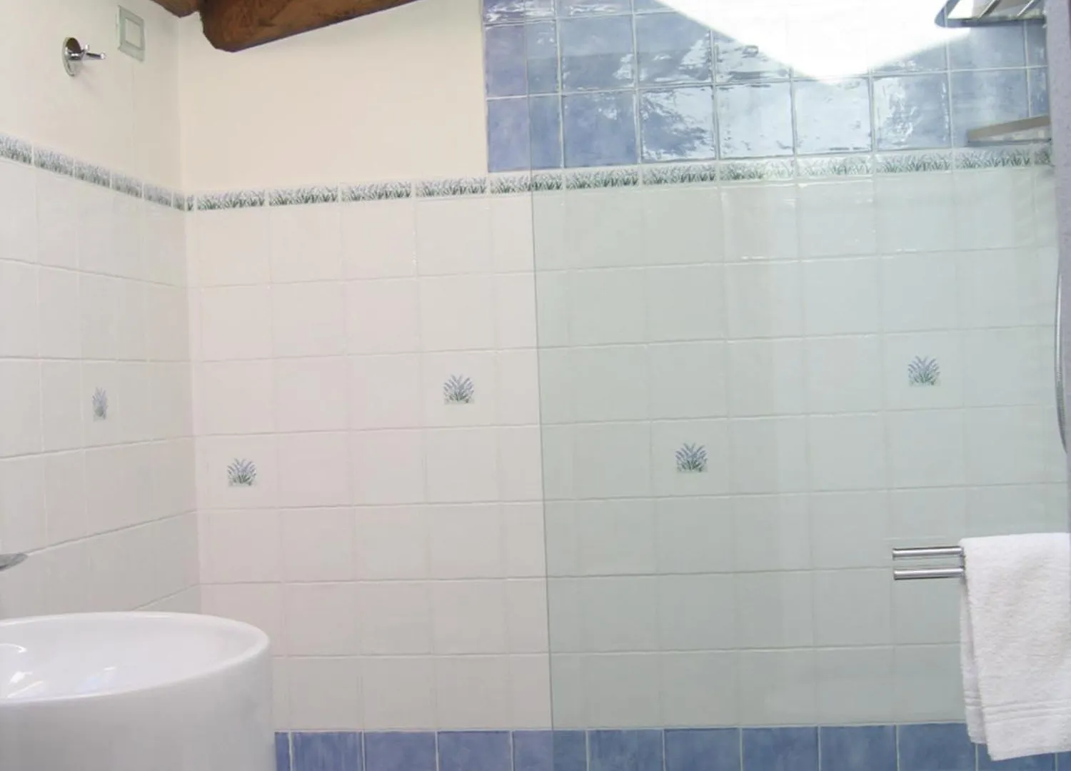 Aparthotel Le 7 Camicie Castelnuovo dellʼAbate