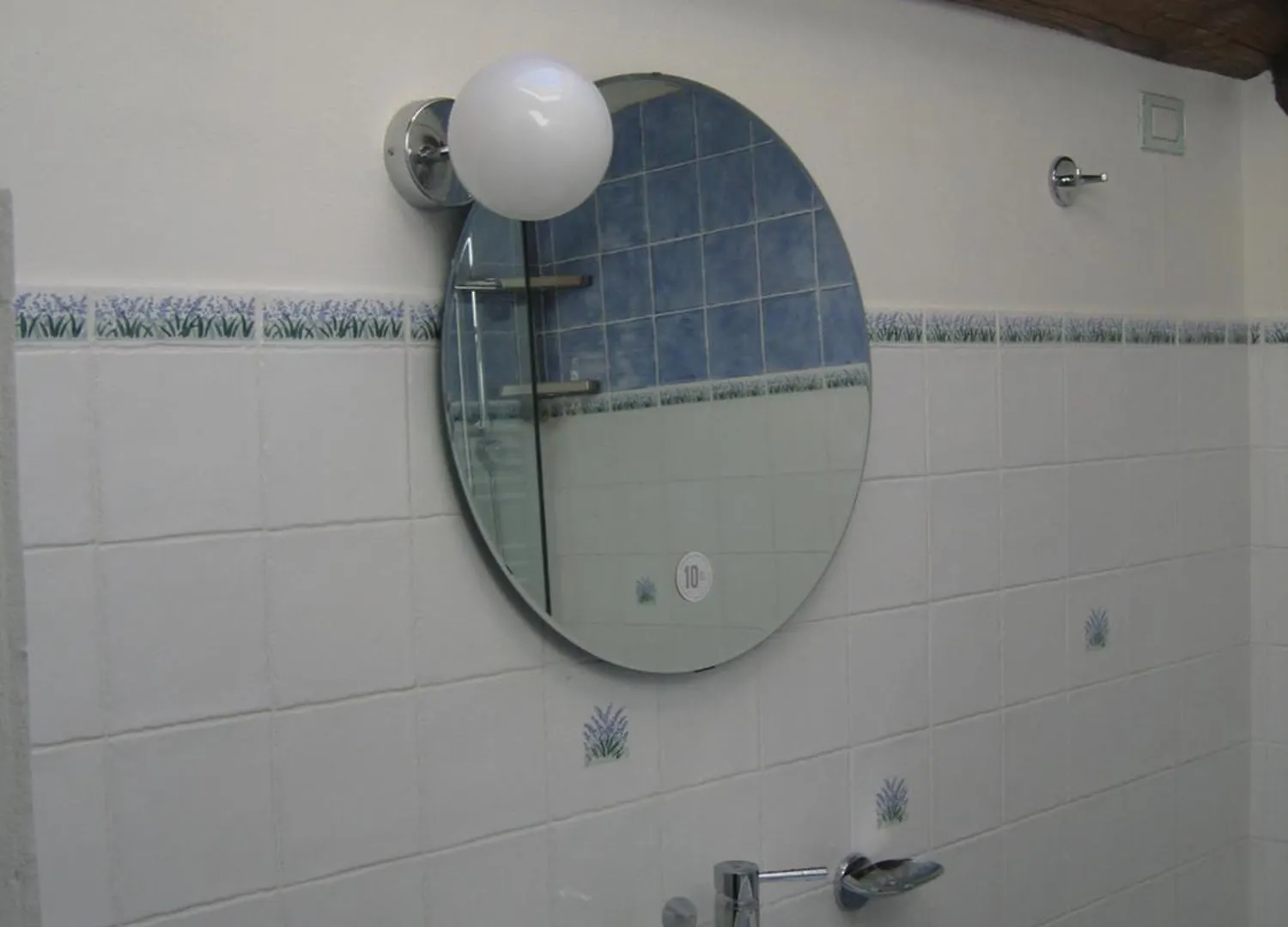 Aparthotel Le 7 Camicie Castelnuovo dellʼAbate 3*,  Itálie